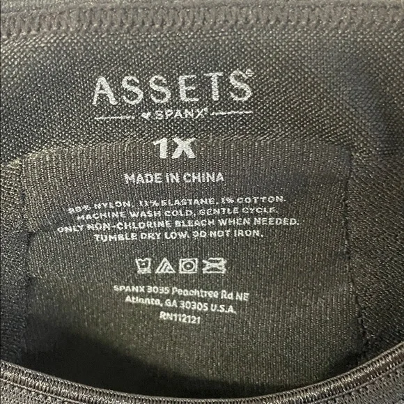 Assets by Spanx black one piece shapewear bodysuit with shorts women’s size 1X - Picture 4 of 13